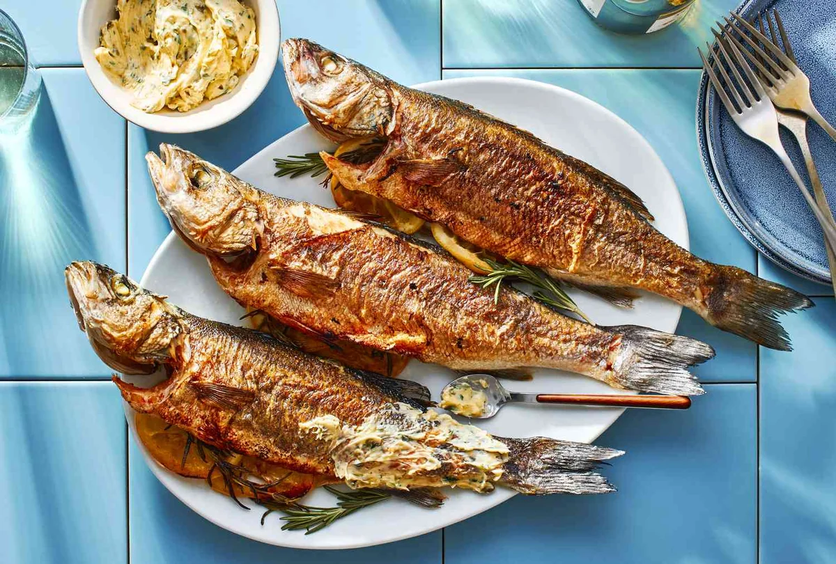 Kuşadası deniz ürünleri — fırında levrek, Diamond Restaurant menüsü